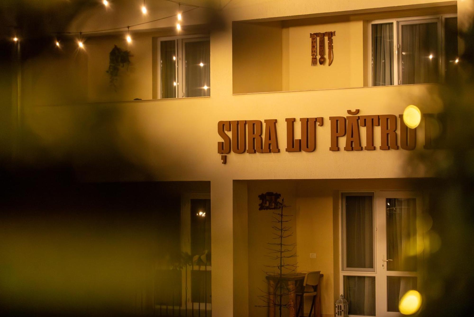 Sura Lu' Patru Apartment Vulcan  Luaran gambar