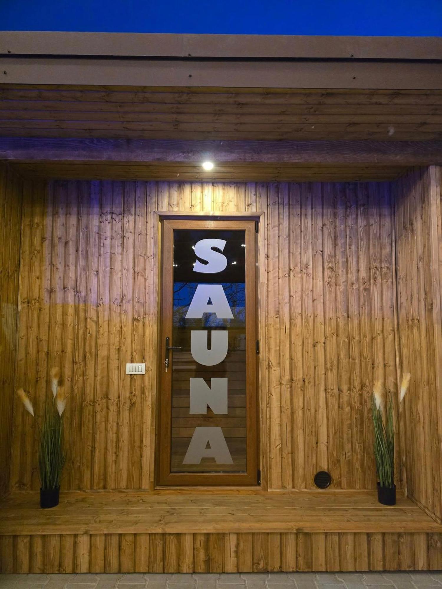 Sura Lu' Patru Apartment Vulcan  Luaran gambar